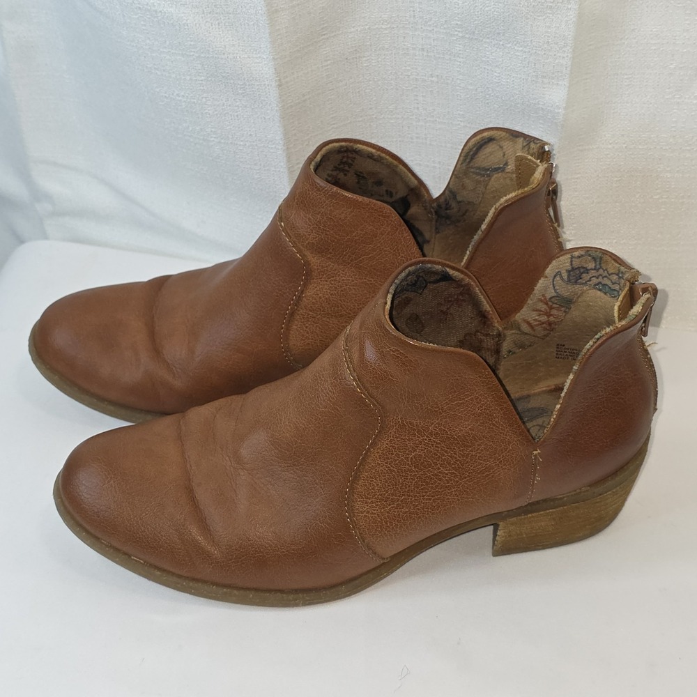 B.O.C. Womens Lucy Comfort Chelsea Shooties Tan Leather Zip Boots 8M